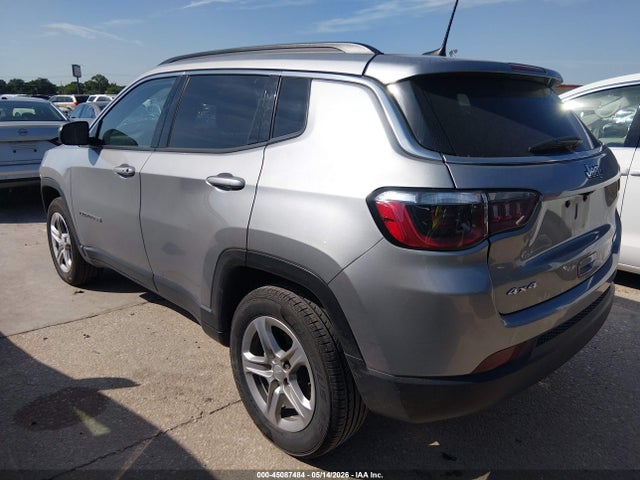 45087484 :رقم المزاد ، 3C4NJDBN1RT599140 vin ، 2024 Jeep Compass Latitude 4x4 مزاد بيع