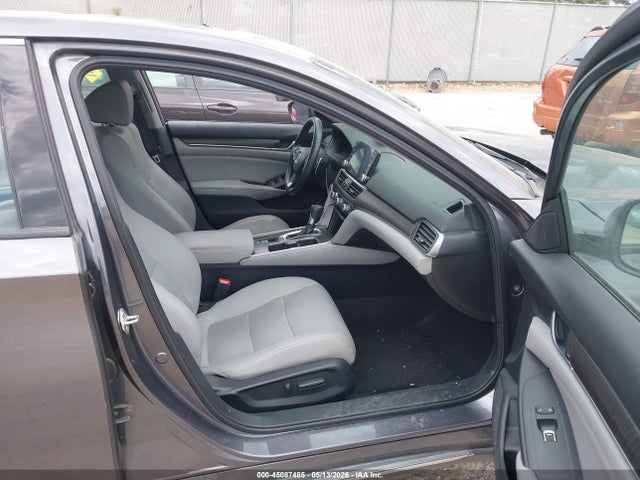 2018 Honda Accord Touring მანქანა იყიდება აუქციონზე, vin: 1HGCV1F94JA004995, აუქციონის ნომერი: 45087485