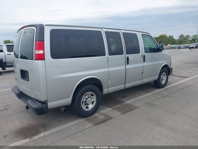 Chevrolet Express 2500 Ls 2015 1GNWGPFG9F1271474 Image 4