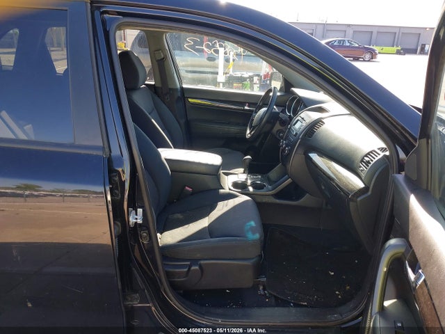 Продажа на аукционе авто 2011 Kia Sorento Lx, vin: 5XYKT4A10BG139332, номер лота: 45087523