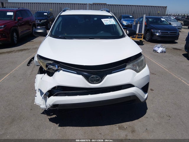 Продаж на аукціоні авто 2018 Toyota Rav4 Le, vin: JTMZFREV5JJ748995, номер лоту: 45087575