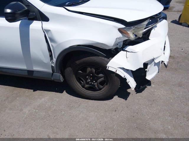 Продаж на аукціоні авто 2018 Toyota Rav4 Le, vin: JTMZFREV5JJ748995, номер лоту: 45087575
