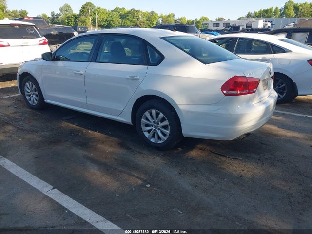 Продажа на аукционе авто 2013 Volkswagen Passat 2.5l S, vin: 1VWAP7A35DC051951, номер лота: 45087580