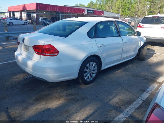 Продажа на аукционе авто 2013 Volkswagen Passat 2.5l S, vin: 1VWAP7A35DC051951, номер лота: 45087580
