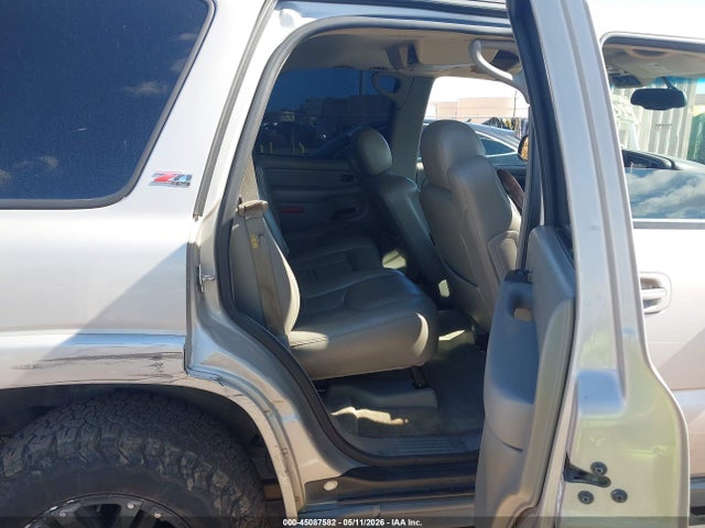 45087582 :رقم المزاد ، 1GNEK13T45R182632 vin ، 2005 Chevrolet Tahoe Z71 مزاد بيع