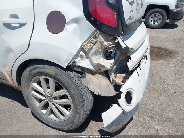 45087609 :رقم المزاد ، KNDJP3A57J7900382 vin ، 2018 Kia Soul + مزاد بيع