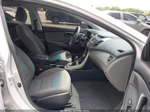 45087622 :رقم المزاد ، 5NPDH4AE4GH696693 vin ، 2016 Hyundai Elantra Se مزاد بيع