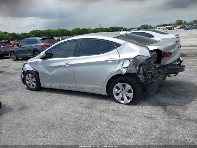 45087622 :رقم المزاد ، 5NPDH4AE4GH696693 vin ، 2016 Hyundai Elantra Se مزاد بيع