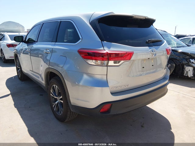 45087646 :رقم المزاد ، 5TDZZRFH2KS340586 vin ، 2019 Toyota Highlander Le مزاد بيع