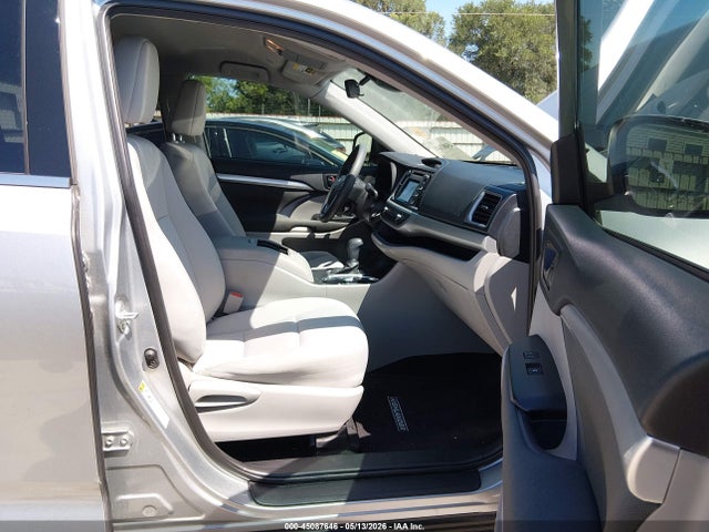 45087646 :رقم المزاد ، 5TDZZRFH2KS340586 vin ، 2019 Toyota Highlander Le مزاد بيع