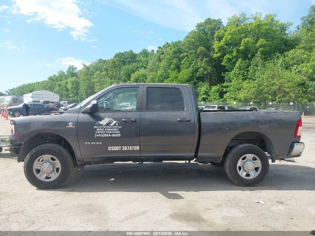 45087650 :رقم المزاد ، 3C6UR5DL5NG224142 vin ، 2022 Ram 2500 Big Horn  4x4 6'4 Box مزاد بيع