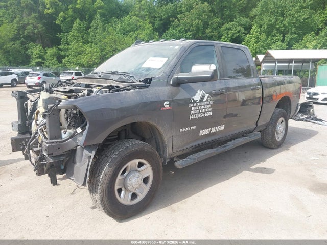 45087650 :رقم المزاد ، 3C6UR5DL5NG224142 vin ، 2022 Ram 2500 Big Horn  4x4 6'4 Box مزاد بيع