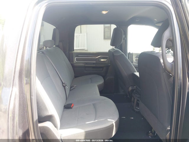 45087650 :رقم المزاد ، 3C6UR5DL5NG224142 vin ، 2022 Ram 2500 Big Horn  4x4 6'4 Box مزاد بيع