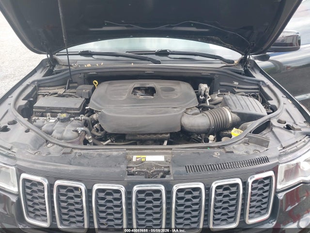 45087651 :رقم المزاد ، 1C4RJFAG0KC557737 vin ، 2019 Jeep Grand Cherokee Laredo E 4x4 مزاد بيع