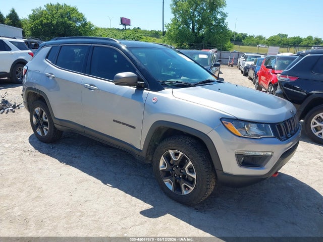 45087670 :رقم المزاد ، 3C4NJDDB5JT348273 vin ، 2018 Jeep Compass Trailhawk 4x4 مزاد بيع