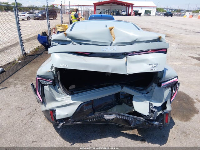 45087717 :رقم المزاد ، 3KPFW4DE5SE110901 vin ، 2025 Kia K4 Gt-line مزاد بيع