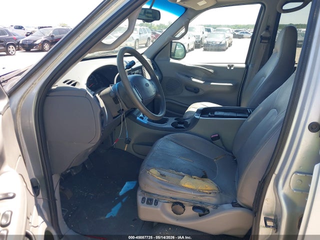 2000 Ford Expedition Xlt მანქანა იყიდება აუქციონზე, vin: 1FMPU16L2YLB14596, აუქციონის ნომერი: 45087725