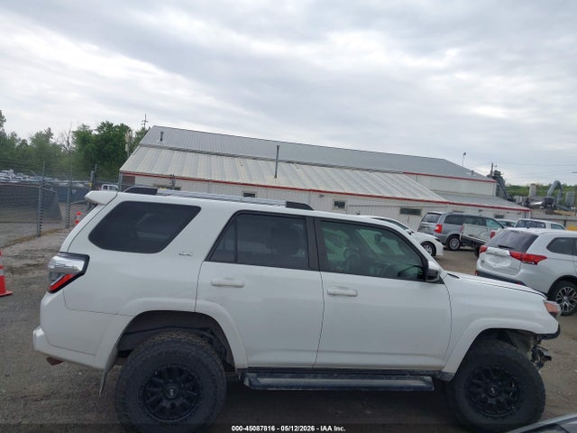 Toyota 4RUNNER SR5 2021 JTEMU5JRXM5868821 Image 13