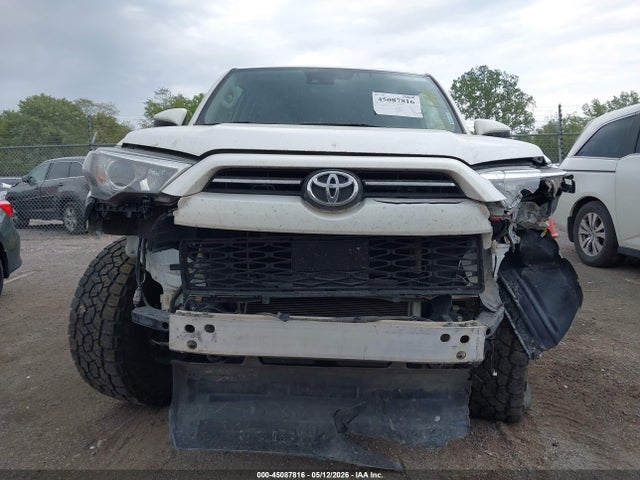 Toyota 4RUNNER SR5 2021 JTEMU5JRXM5868821 Image 6