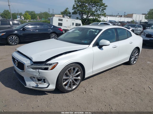 7JRA22TK5LG031667 Volvo S60 T6 Momentum