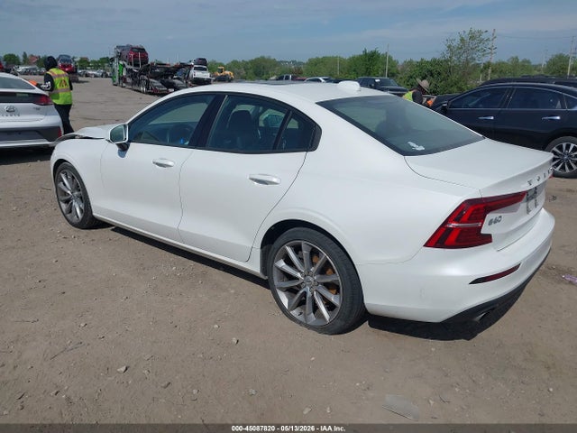 7JRA22TK5LG031667 Volvo S60 T6 Momentum
