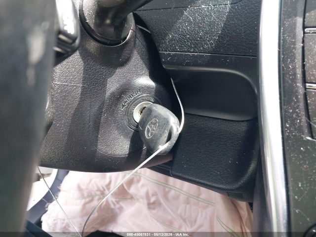 4T1BF1FK1GU243854 Toyota CAMRY SE