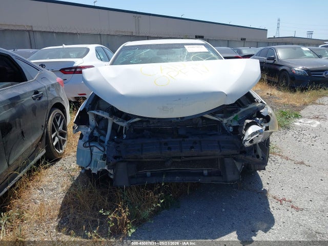 4T1BF1FK1GU243854 Toyota CAMRY SE
