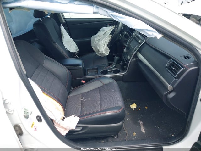 4T1BF1FK1GU243854 Toyota CAMRY SE
