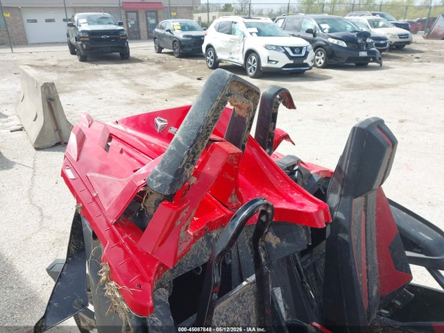 45087848 :رقم المزاد ، 57XAAPFA0F5106543 vin ، 2015 Polaris Slingshot مزاد بيع