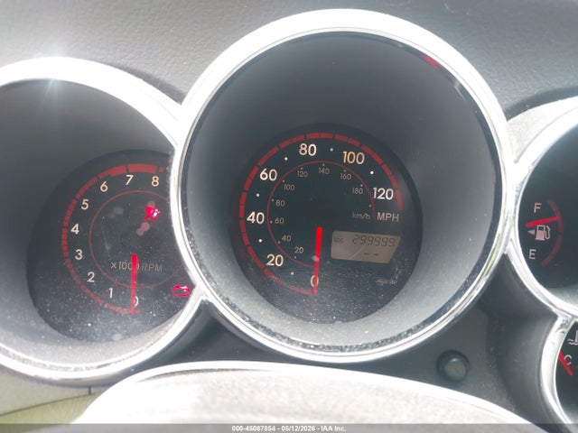 45087854 :رقم المزاد ، 2T1KR32E55C505019 vin ، 2005 Toyota Matrix مزاد بيع
