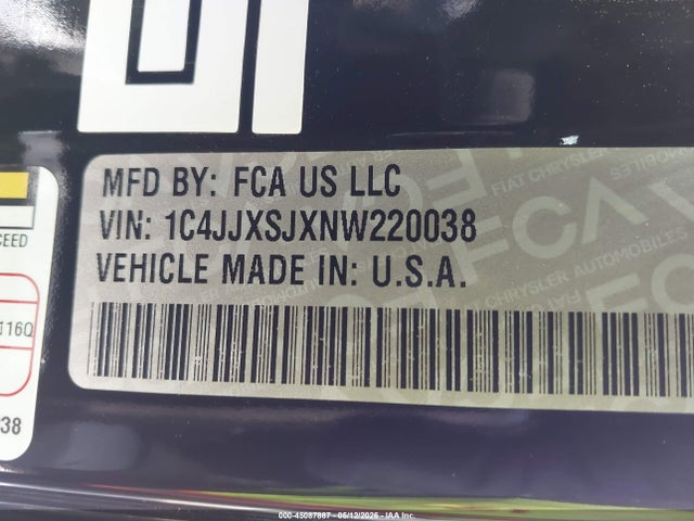1C4JJXSJXNW220038 Jeep Wrangler Unlimited Rubicon 392 4x4
