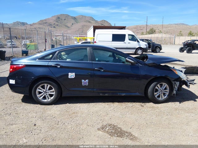 2014 Hyundai Sonata Gls მანქანა იყიდება აუქციონზე, vin: 5NPEB4AC9EH881646, აუქციონის ნომერი: 45087913