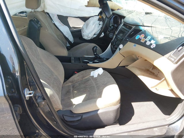 2014 Hyundai Sonata Gls მანქანა იყიდება აუქციონზე, vin: 5NPEB4AC9EH881646, აუქციონის ნომერი: 45087913