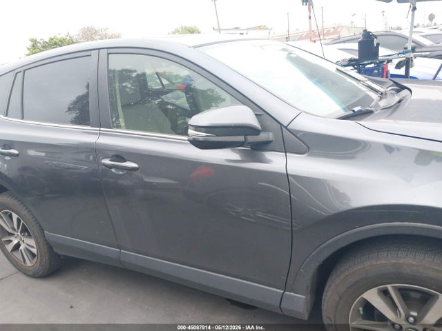 Auction sale of the 2017 Toyota Rav4 Xle, vin: JTMWFREV2HD106665, lot number: 45087914