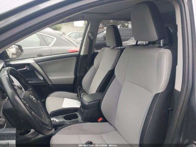 Auction sale of the 2017 Toyota Rav4 Xle, vin: JTMWFREV2HD106665, lot number: 45087914
