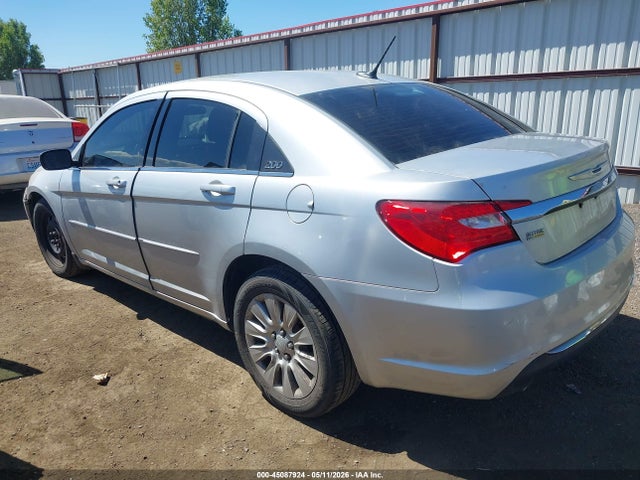 2012 Chrysler 200 Lx მანქანა იყიდება აუქციონზე, vin: 1C3CCBAG7CN246258, აუქციონის ნომერი: 45087924