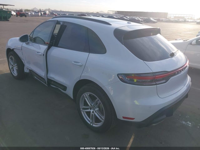 Porsche Macan 2022 WP1AA2A51NLB03262 Image 3
