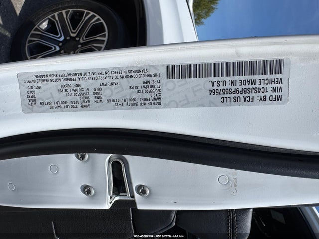 2023 Jeep Wagoneer L Series Ii 4x4 მანქანა იყიდება აუქციონზე, vin: 1C4SJSBP9PS557564, აუქციონის ნომერი: 45087934