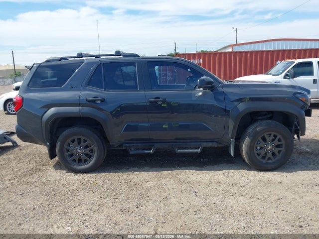 Toyota 4RUNNER SR5 2025 JTEVA5AR5S5000672 Image 31