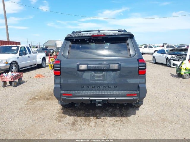 Toyota 4RUNNER SR5 2025 JTEVA5AR5S5000672 Image 34