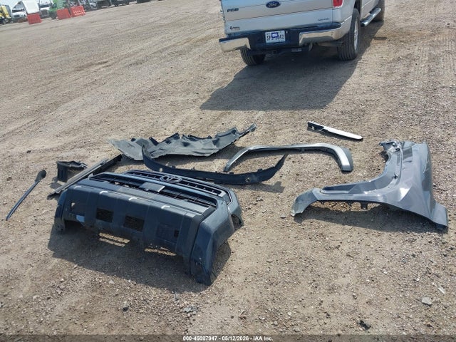 Toyota 4RUNNER SR5 2025 JTEVA5AR5S5000672 Image 29