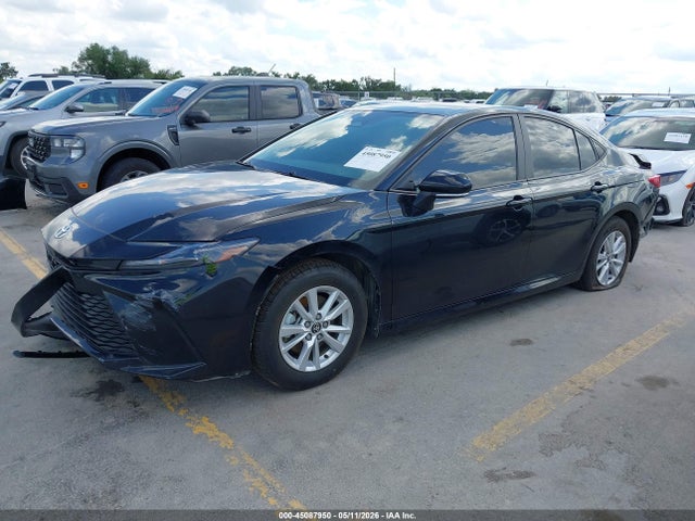 Toyota CAMRY LE 2025 4T1DAACKXSU505195 Image 2