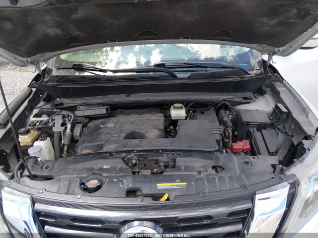 45087953 :رقم المزاد ، 5N1DR2MNXJC668473 vin ، 2018 Nissan Pathfinder Sv مزاد بيع