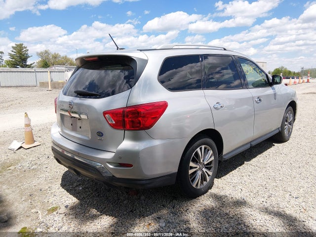 45087953 :رقم المزاد ، 5N1DR2MNXJC668473 vin ، 2018 Nissan Pathfinder Sv مزاد بيع