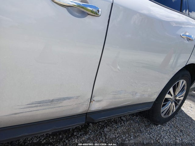 45087953 :رقم المزاد ، 5N1DR2MNXJC668473 vin ، 2018 Nissan Pathfinder Sv مزاد بيع