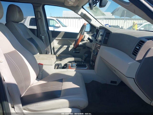 2005 Jeep Grand Cherokee Limited მანქანა იყიდება აუქციონზე, vin: 1J8HR58205C588217, აუქციონის ნომერი: 45087963