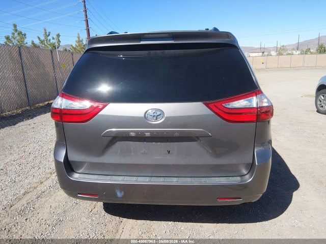 Продаж на аукціоні авто 2017 Toyota Sienna Le 8 Passenger, vin: 5TDKZ3DC0HS827848, номер лоту: 45087965