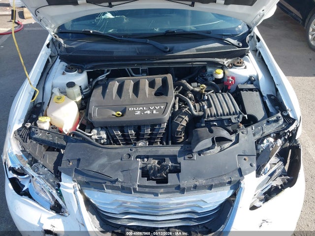 45087968 :رقم المزاد ، 1C3BC1FB9BN626428 vin ، 2011 Chrysler 200 Touring مزاد بيع