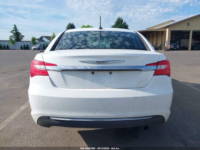 45087968 :رقم المزاد ، 1C3BC1FB9BN626428 vin ، 2011 Chrysler 200 Touring مزاد بيع