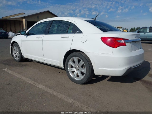 45087968 :رقم المزاد ، 1C3BC1FB9BN626428 vin ، 2011 Chrysler 200 Touring مزاد بيع